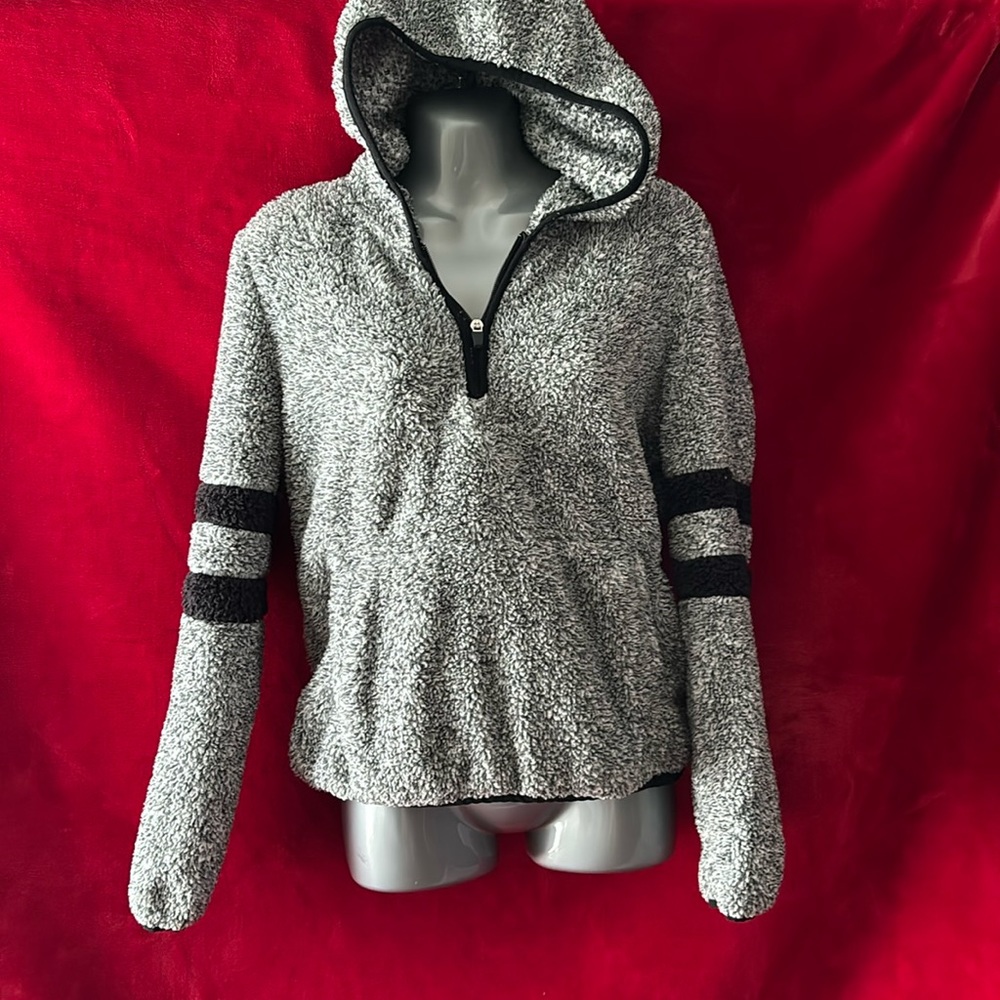 HALF ZIP HOODED SHERPA SM